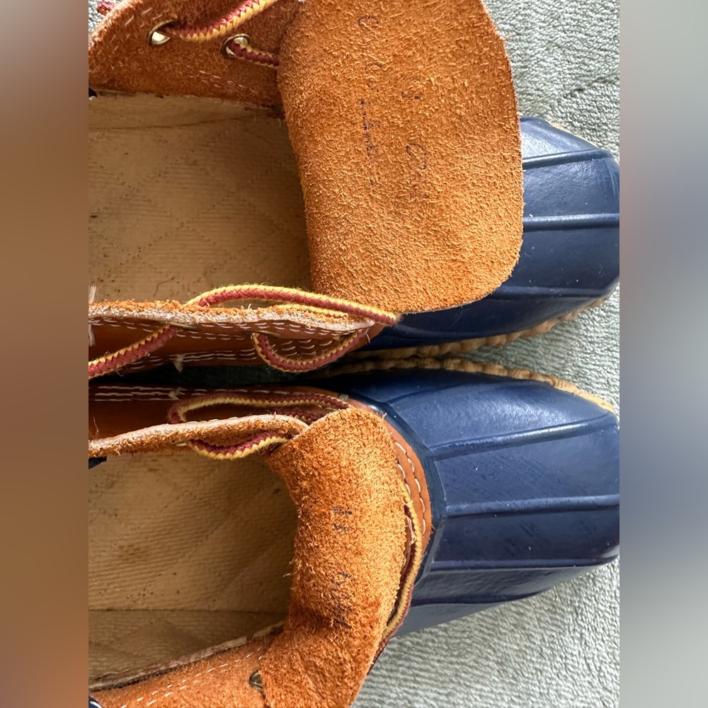 LL BEAN Women’s Two-Tone Navy & Brown Duck Shoes - Picture 5 of 5